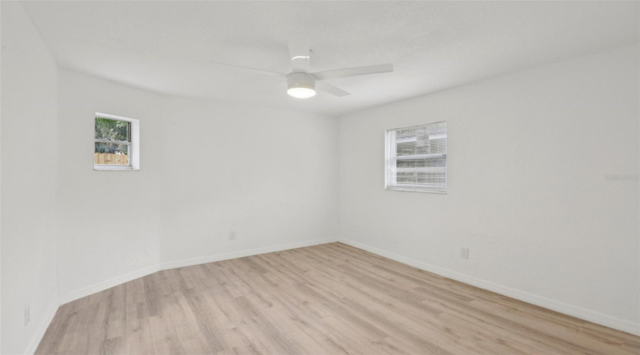 Tampa, Florida 33612, 5 Bedroom Bedrooms, ,2 Bathroombathrooms,Residential,For Sale,Mulberry,0,Mfrtb8413921