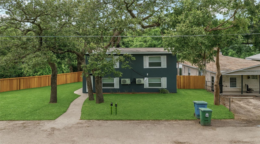 Tampa, Florida 33612, 5 Bedroom Bedrooms, ,2 Bathroombathrooms,Residential,For Sale,Mulberry,0,Mfrtb8413921