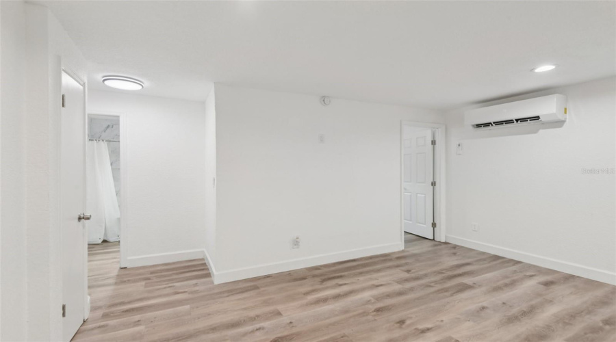 Tampa, Florida 33612, 5 Bedroom Bedrooms, ,2 Bathroombathrooms,Residential,For Sale,Mulberry,0,Mfrtb8413921