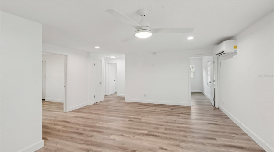 Tampa, Florida 33612, 5 Bedroom Bedrooms, ,2 Bathroombathrooms,Residential,For Sale,Mulberry,0,Mfrtb8413921