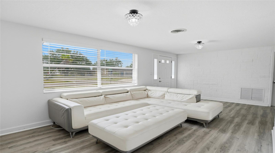 Port Richey, Florida 34668, 2 Bedroom Bedrooms, ,2 Bathroombathrooms,Residential,For Sale,Fillmore,0,Mfra4693582
