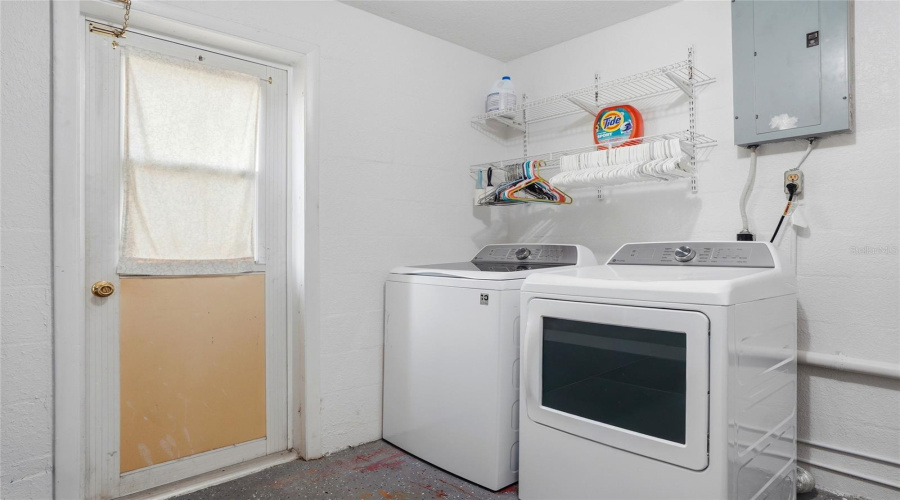 Port Richey, Florida 34668, 2 Bedroom Bedrooms, ,2 Bathroombathrooms,Residential,For Sale,Fillmore,0,Mfra4693582