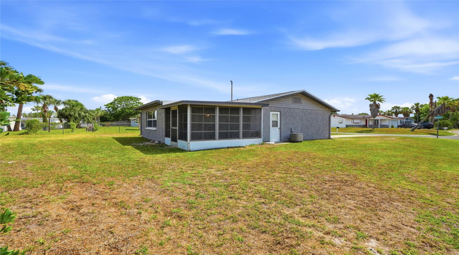 Port Richey, Florida 34668, 2 Bedroom Bedrooms, ,2 Bathroombathrooms,Residential,For Sale,Fillmore,0,Mfra4693582