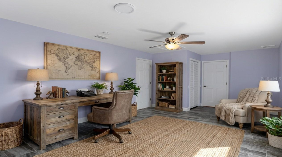 4Th Bedroom/ Bonus Room As An Office