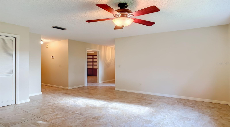 Orange City, Florida 32763, 3 Bedroom Bedrooms, ,2 Bathroombathrooms,Residential,For Sale,Oakwood,0,Mfrv4950266