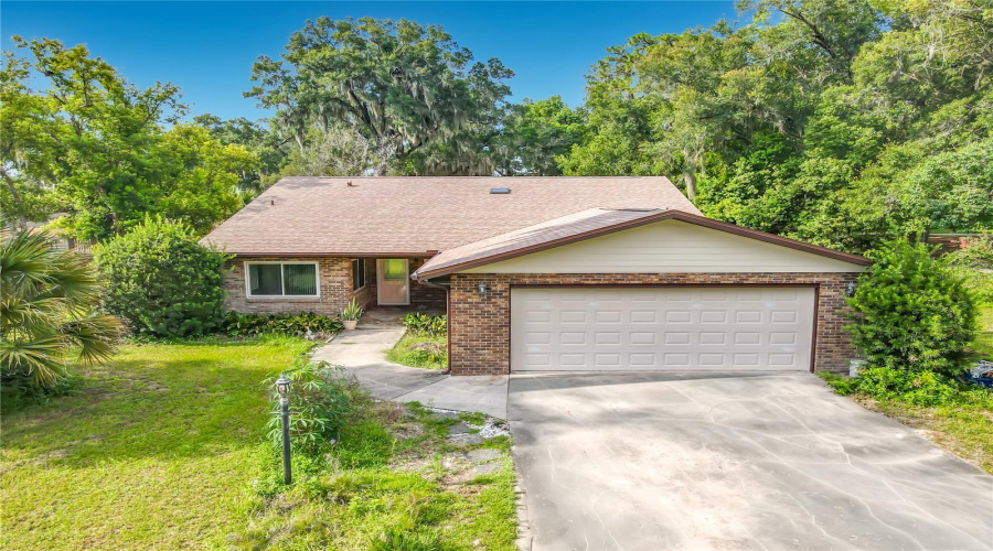 Orange City, Florida 32763, 3 Bedroom Bedrooms, ,2 Bathroombathrooms,Residential,For Sale,Oakwood,0,Mfrv4950266