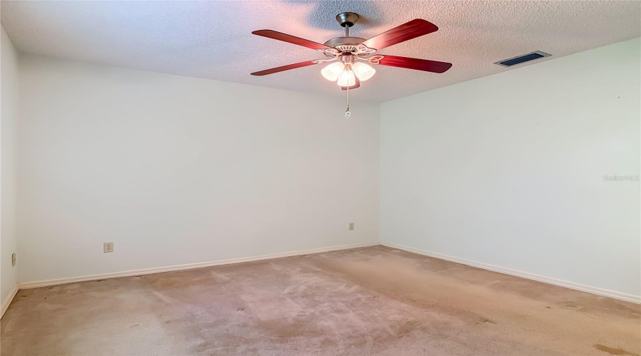 Orange City, Florida 32763, 3 Bedroom Bedrooms, ,2 Bathroombathrooms,Residential,For Sale,Oakwood,0,Mfrv4950266