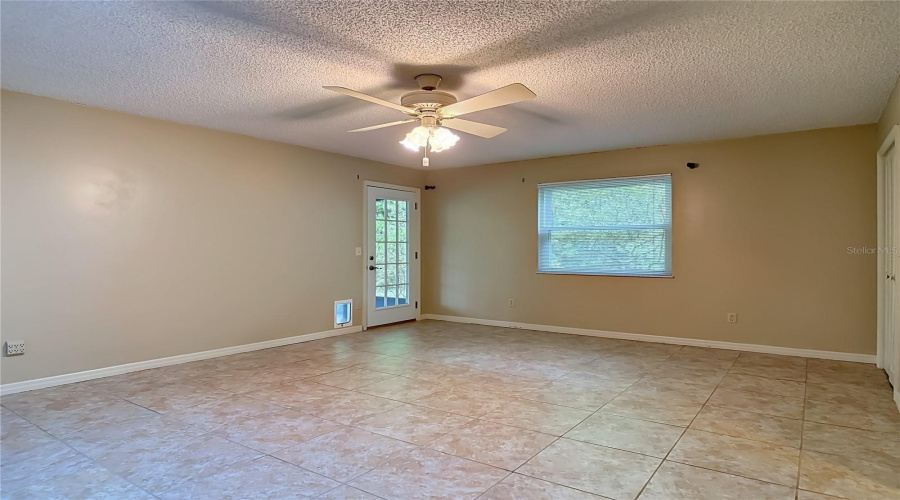 Orange City, Florida 32763, 3 Bedroom Bedrooms, ,2 Bathroombathrooms,Residential,For Sale,Oakwood,0,Mfrv4950266