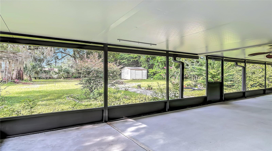 Orange City, Florida 32763, 3 Bedroom Bedrooms, ,2 Bathroombathrooms,Residential,For Sale,Oakwood,0,Mfrv4950266