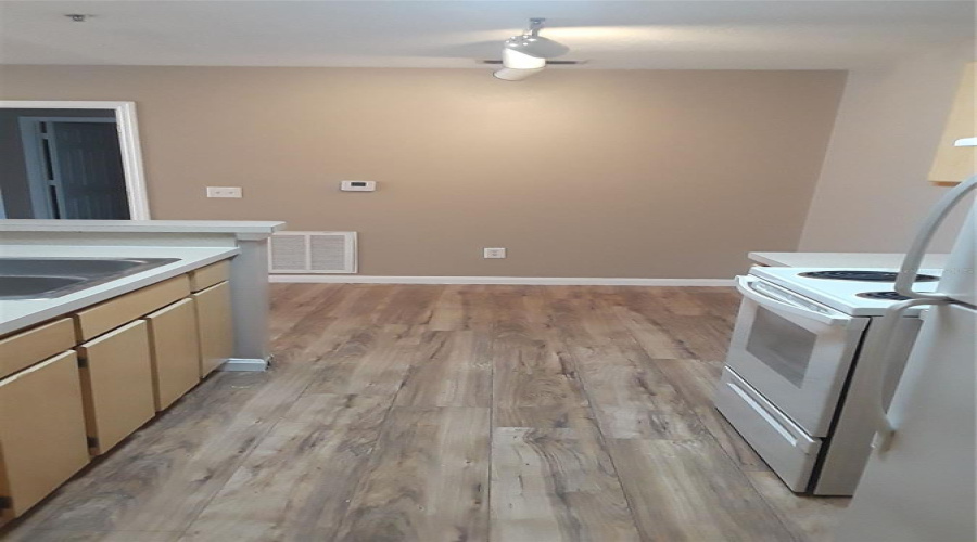 Orlando, Florida 32822, 3 Bedroom Bedrooms, ,2 Bathroombathrooms,Residential,For Sale,Swissco,0,Mfrs5146338