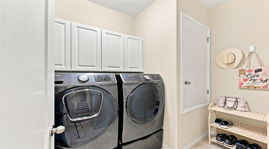 Riverview, Florida 33579, 5 Bedroom Bedrooms, ,3 Bathroombathrooms,Residential,For Sale,Ballentrae Forest,0,Mfrtb8533219
