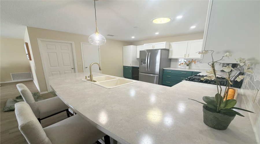 The Villages, Florida 32162, 2 Bedroom Bedrooms, ,2 Bathroombathrooms,Residential,For Sale,Starr,0,Mfrg5116519