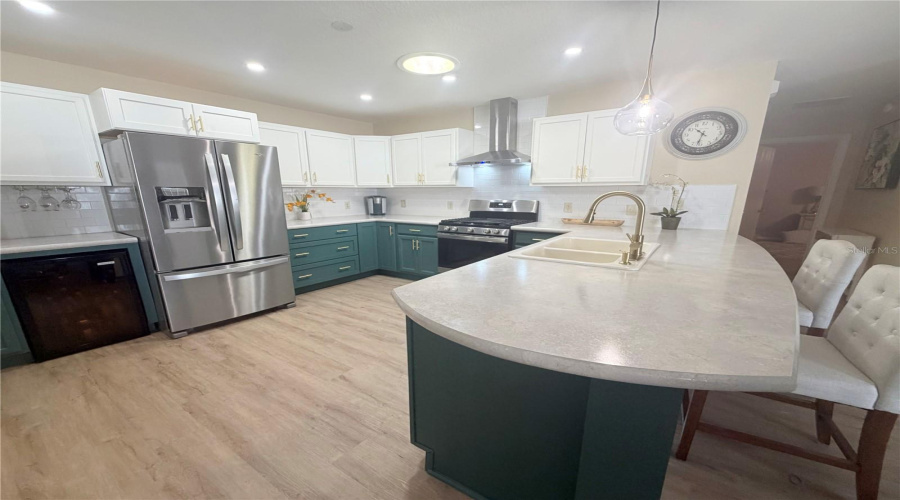The Villages, Florida 32162, 2 Bedroom Bedrooms, ,2 Bathroombathrooms,Residential,For Sale,Starr,0,Mfrg5116519