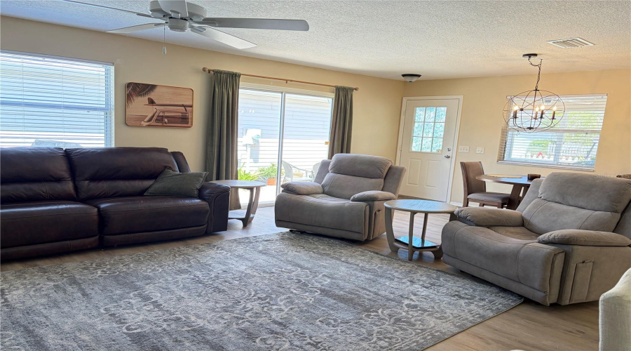 The Villages, Florida 32162, 2 Bedroom Bedrooms, ,2 Bathroombathrooms,Residential,For Sale,Starr,0,Mfrg5116519