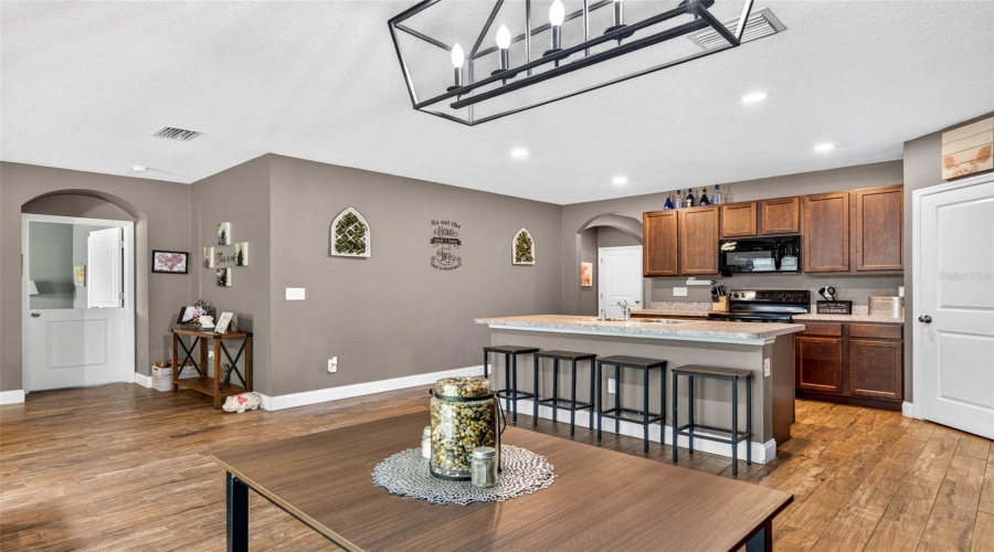 Zephyrhills, Florida 33541, 4 Bedroom Bedrooms, ,2 Bathroombathrooms,Residential,For Sale,Hillbrook,0,Mfrtb8539585