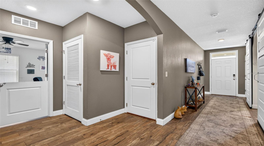 Zephyrhills, Florida 33541, 4 Bedroom Bedrooms, ,2 Bathroombathrooms,Residential,For Sale,Hillbrook,0,Mfrtb8539585