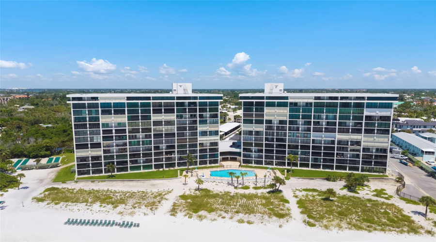Sarasota, Florida 34242, 2 Bedroom Bedrooms, ,2 Bathroombathrooms,Residential,For Sale,Whispering Sands,0,Mfra4702889