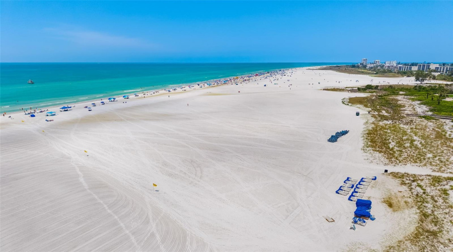 Sarasota, Florida 34242, 2 Bedroom Bedrooms, ,2 Bathroombathrooms,Residential,For Sale,Whispering Sands,0,Mfra4702889