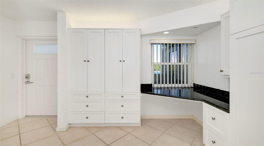 Sarasota, Florida 34242, 2 Bedroom Bedrooms, ,2 Bathroombathrooms,Residential,For Sale,Whispering Sands,0,Mfra4702889