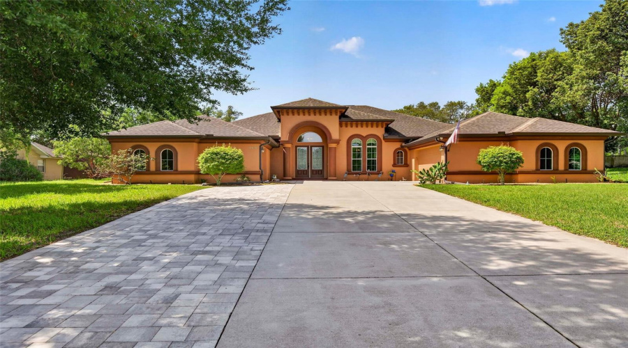 Beautiful Pool Home