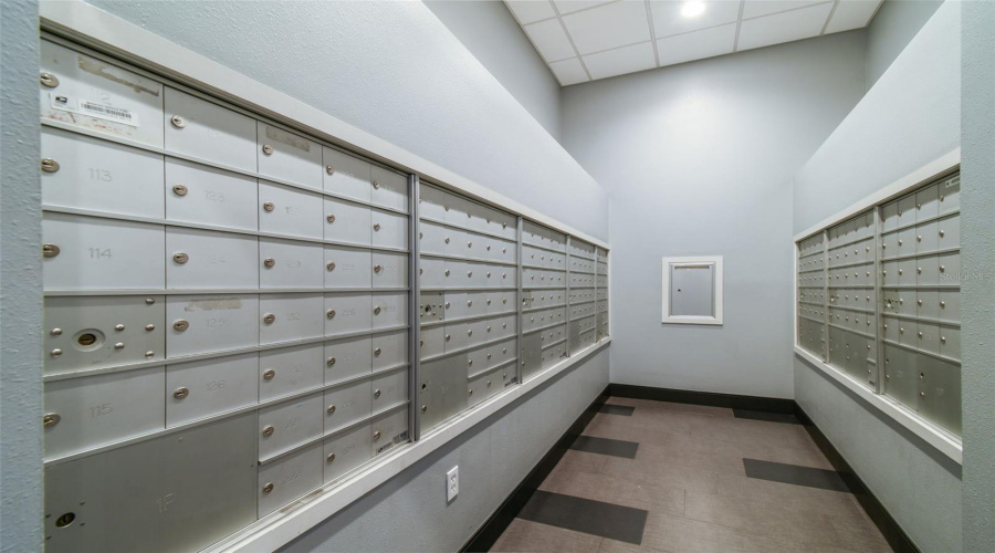 Tampa, Florida 33602, 2 Bedroom Bedrooms, ,2 Bathroombathrooms,Residential,For Sale,Kennedy,0,Mfrtb8528910