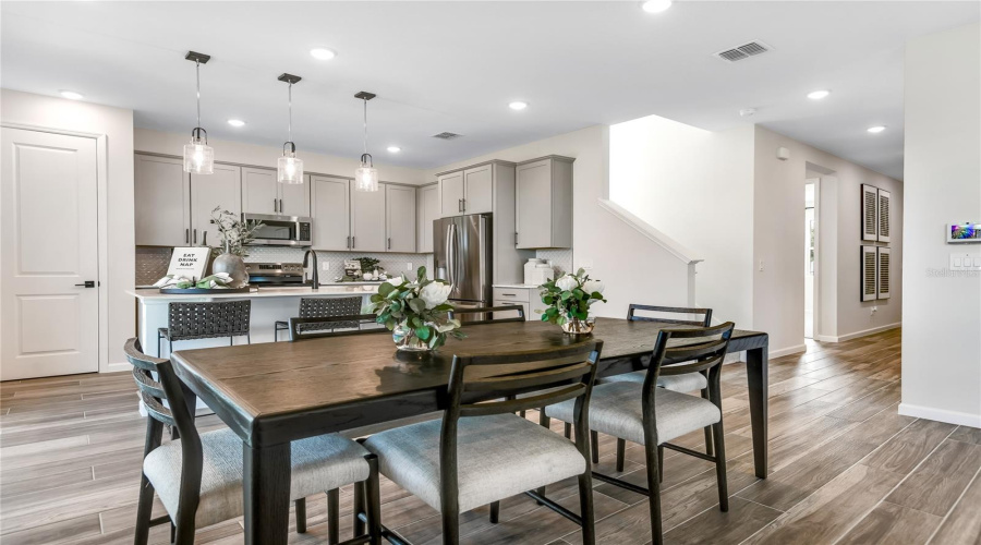 Deland, Florida 32720, 4 Bedroom Bedrooms, ,3 Bathroombathrooms,Residential,For Sale,Carnelian,0,Mfrs5148391