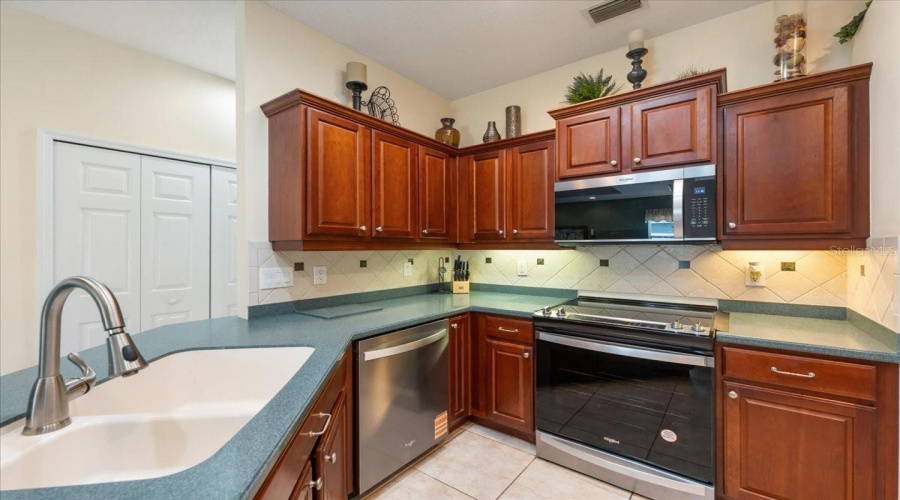 Parrish, Florida 34219, 3 Bedroom Bedrooms, ,2 Bathroombathrooms,Residential,For Sale,56Th Street,0,Mfra4696084