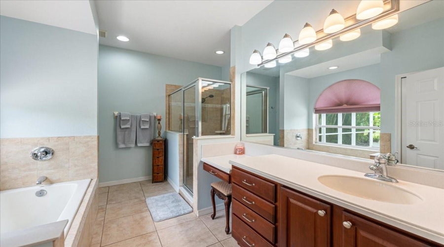 Parrish, Florida 34219, 3 Bedroom Bedrooms, ,2 Bathroombathrooms,Residential,For Sale,56Th Street,0,Mfra4696084
