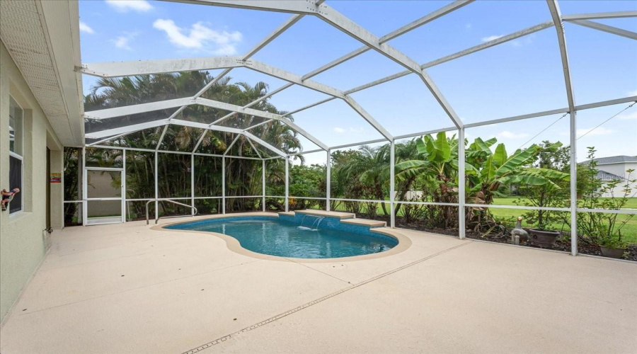 Parrish, Florida 34219, 3 Bedroom Bedrooms, ,2 Bathroombathrooms,Residential,For Sale,56Th Street,0,Mfra4696084