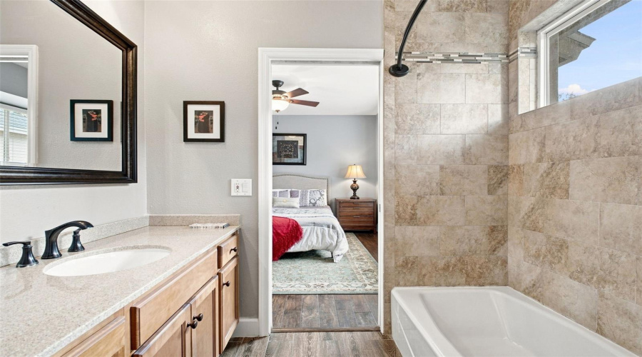 Jack And Jill Bathroom Shared With Bedroom 3 And 4