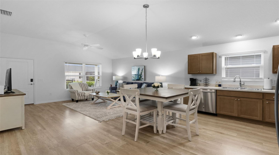 The Villages, Florida 34762, 2 Bedroom Bedrooms, ,2 Bathroombathrooms,Residential,For Sale,Hux,0,Mfrg5110732