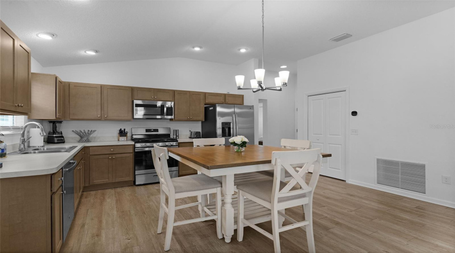The Villages, Florida 34762, 2 Bedroom Bedrooms, ,2 Bathroombathrooms,Residential,For Sale,Hux,0,Mfrg5110732