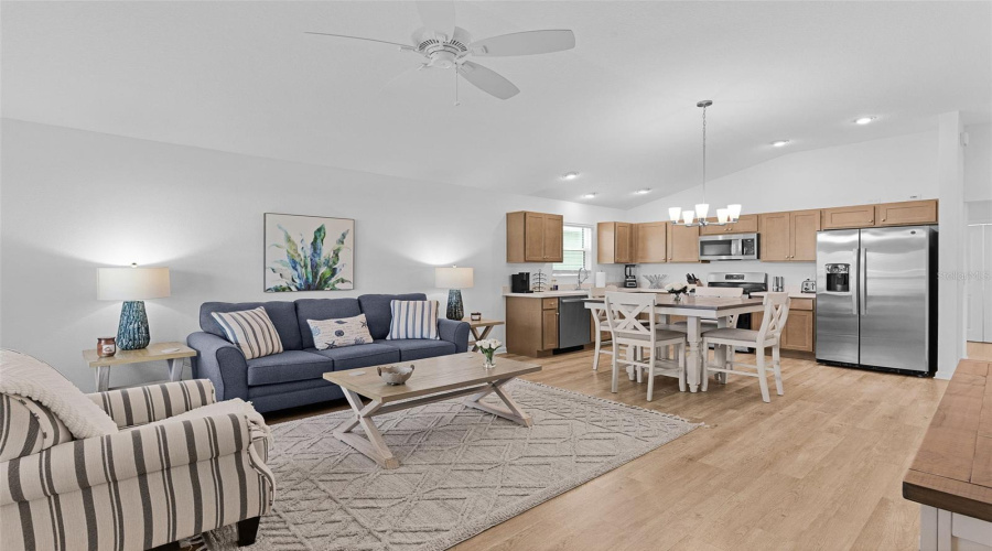 The Villages, Florida 34762, 2 Bedroom Bedrooms, ,2 Bathroombathrooms,Residential,For Sale,Hux,0,Mfrg5110732