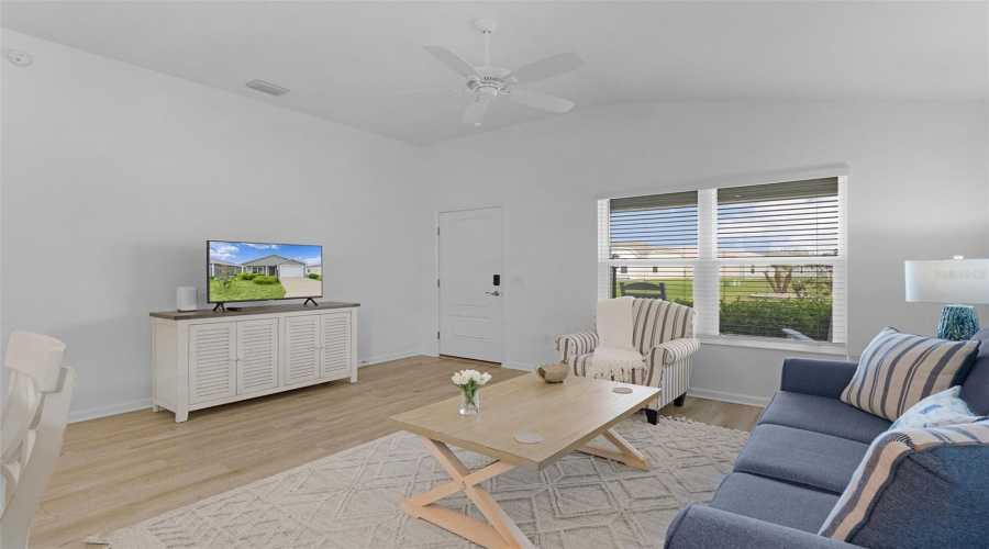 The Villages, Florida 34762, 2 Bedroom Bedrooms, ,2 Bathroombathrooms,Residential,For Sale,Hux,0,Mfrg5110732