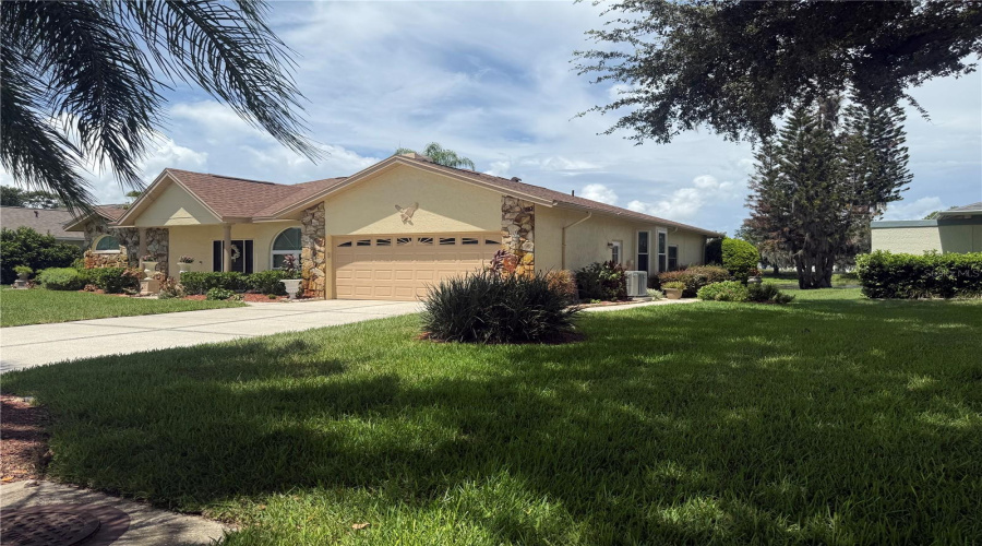 Land O Lakes, Florida 34639, 4 Bedroom Bedrooms, ,2 Bathroombathrooms,Residential,For Sale,Pine Lake,0,Mfrtb8532404