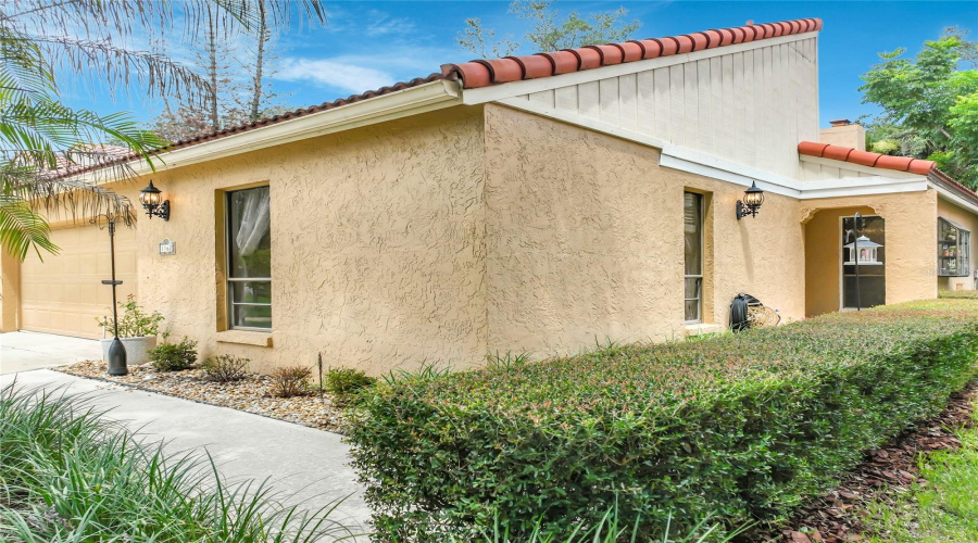 Winter Springs, Florida 32708, 3 Bedroom Bedrooms, ,2 Bathroombathrooms,Residential,For Sale,Winged Foot,0,Mfro6435377