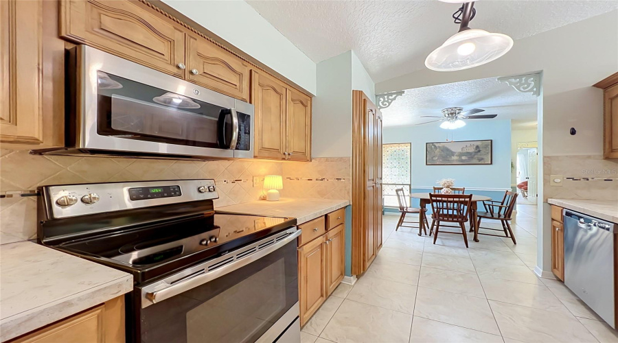 Winter Springs, Florida 32708, 3 Bedroom Bedrooms, ,2 Bathroombathrooms,Residential,For Sale,Winged Foot,0,Mfro6435377