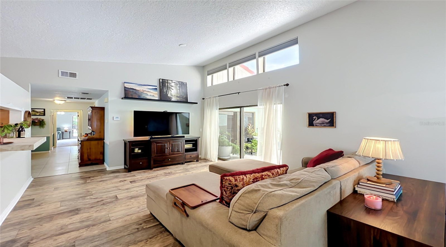 Winter Springs, Florida 32708, 3 Bedroom Bedrooms, ,2 Bathroombathrooms,Residential,For Sale,Winged Foot,0,Mfro6435377