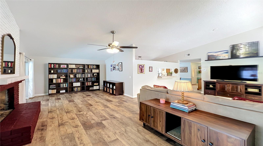 Winter Springs, Florida 32708, 3 Bedroom Bedrooms, ,2 Bathroombathrooms,Residential,For Sale,Winged Foot,0,Mfro6435377