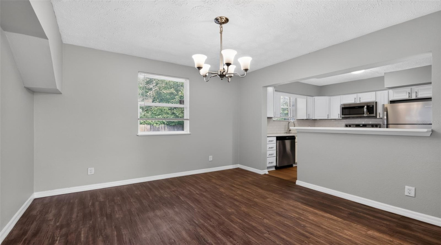 Jacksonville, Florida 32210, 3 Bedroom Bedrooms, ,2 Bathroombathrooms,Residential,For Sale,Barmer,0,Mfrtb8501489