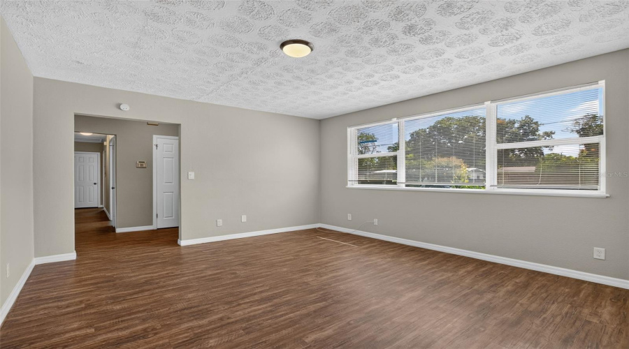 Jacksonville, Florida 32210, 3 Bedroom Bedrooms, ,2 Bathroombathrooms,Residential,For Sale,Barmer,0,Mfrtb8501489