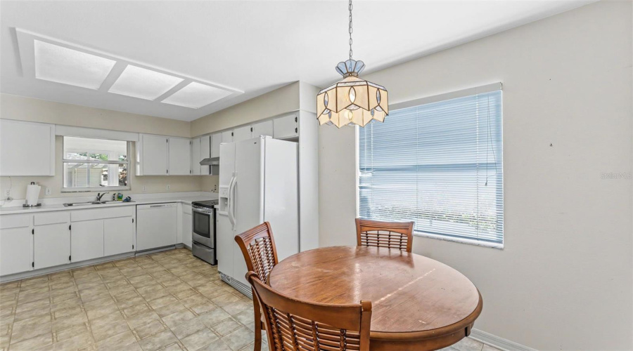 Lakeland, Florida 33810, 2 Bedroom Bedrooms, ,2 Bathroombathrooms,Residential,For Sale,Grand Cypress,0,Mfrl4964417