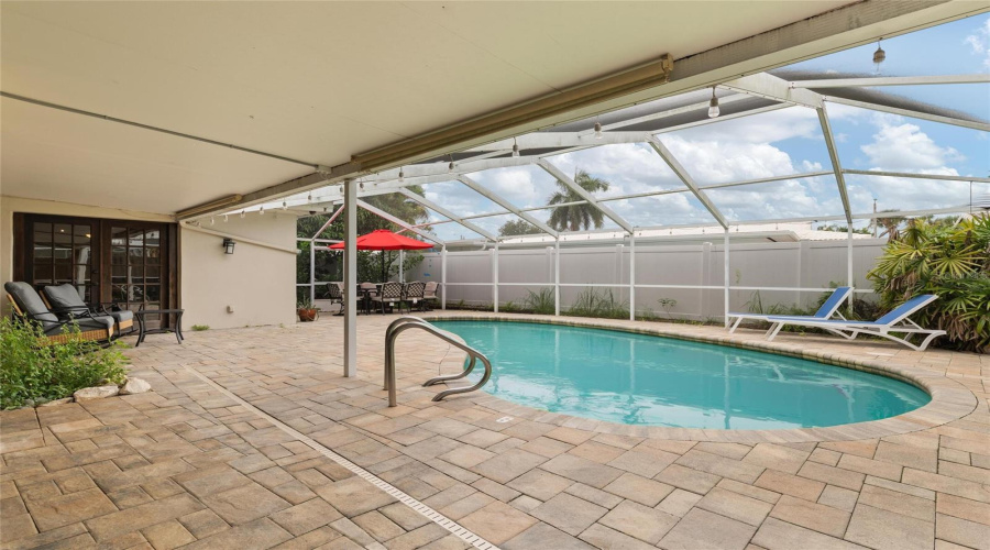 Tampa, Florida 33615, 3 Bedroom Bedrooms, ,2 Bathroombathrooms,Residential,For Sale,Flagstone,0,Mfrtb8536891
