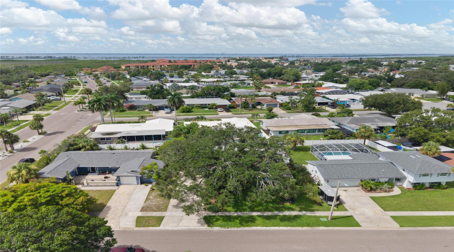 Tampa, Florida 33615, 3 Bedroom Bedrooms, ,2 Bathroombathrooms,Residential,For Sale,Flagstone,0,Mfrtb8536891