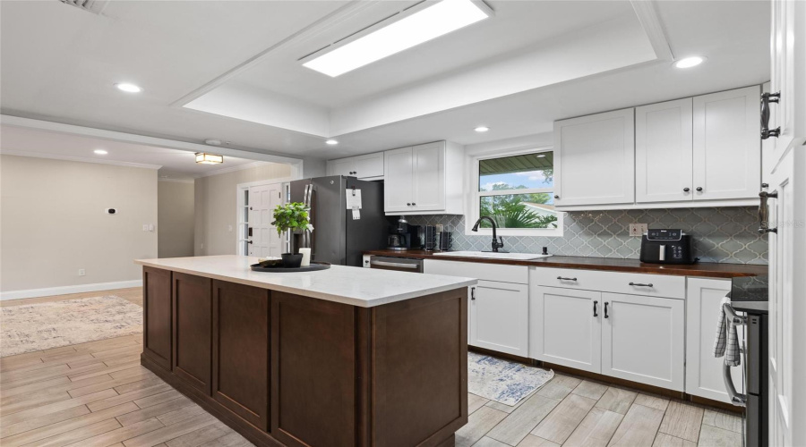 Tampa, Florida 33615, 3 Bedroom Bedrooms, ,2 Bathroombathrooms,Residential,For Sale,Flagstone,0,Mfrtb8536891