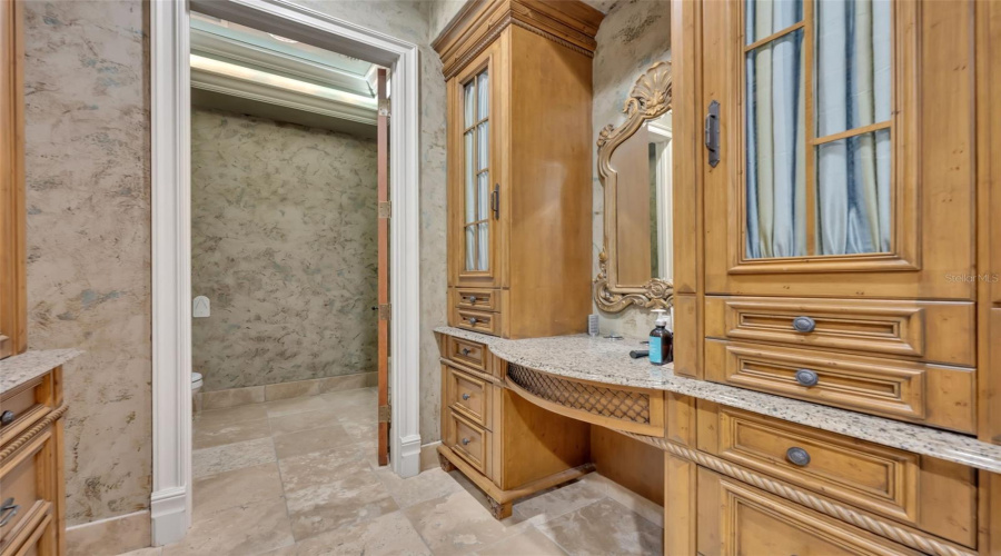 Orlando, Florida 32836, 5 Bedroom Bedrooms, ,5 Bathroombathrooms,Residential,For Sale,Kilgore,0,Mfro6339007