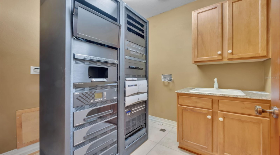 Orlando, Florida 32836, 5 Bedroom Bedrooms, ,5 Bathroombathrooms,Residential,For Sale,Kilgore,0,Mfro6339007