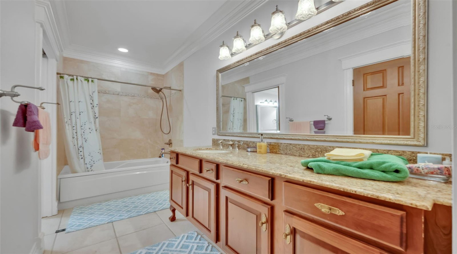 Orlando, Florida 32836, 5 Bedroom Bedrooms, ,5 Bathroombathrooms,Residential,For Sale,Kilgore,0,Mfro6339007