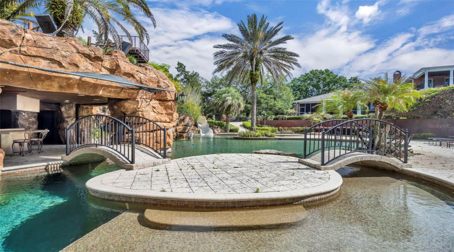 Orlando, Florida 32836, 5 Bedroom Bedrooms, ,5 Bathroombathrooms,Residential,For Sale,Kilgore,0,Mfro6339007