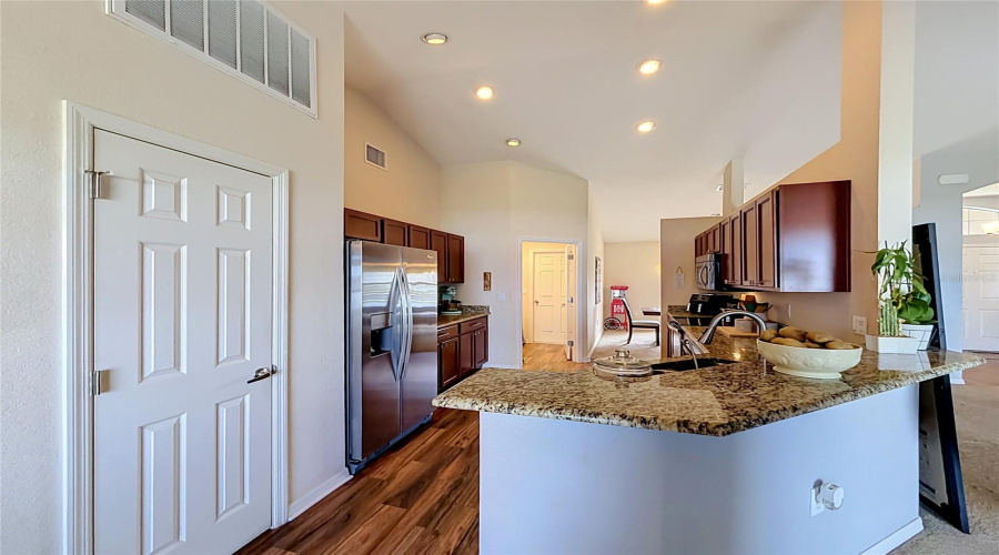 Winter Haven, Florida 33881, 4 Bedroom Bedrooms, ,2 Bathroombathrooms,Residential,For Sale,Fieldstone,0,Mfro6436054